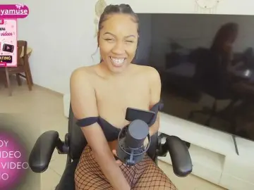 Yayamuse  live sex cam