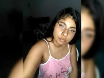 DanniValencia  live sex cam