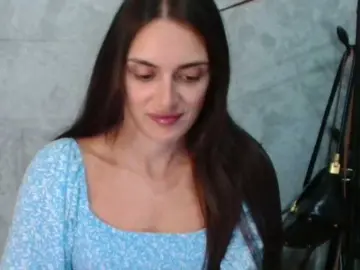 FlirtyRoxi  live sex cam