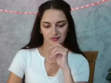 FlirtyRoxi  live sex cam