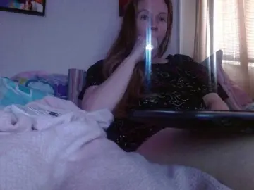 MilaStoned  live sex cam