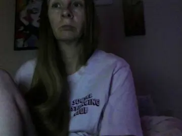 MilaStoned  live sex cam