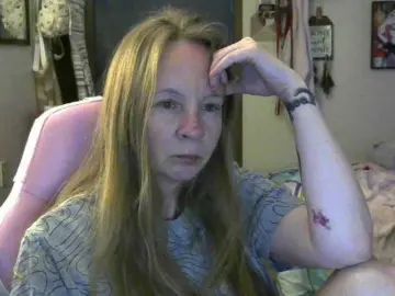 MilaStoned  live sex cam