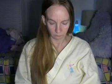 MilaStoned  live sex cam