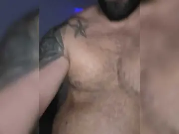 Carolina97  live sex cam
