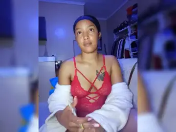 BeautifulGia  live sex cam