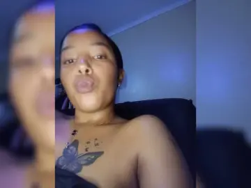 BeautifulGia  live sex cam