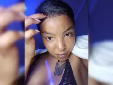 BeautifulGia  live sex cam