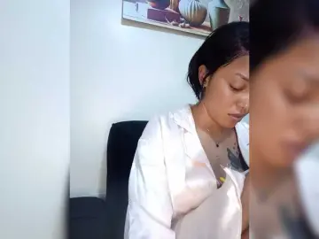 BeautifulGia  live sex cam