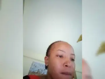BeautifulGia  live sex cam