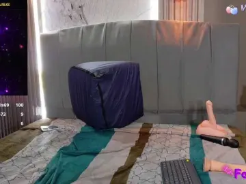 Danielaa-a  live sex cam