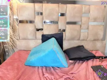 Danielaa-a  live sex cam