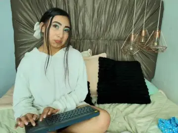 FresaMystic  live sex cam