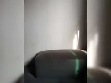 GlobeTrottieHottie1  live sex cam