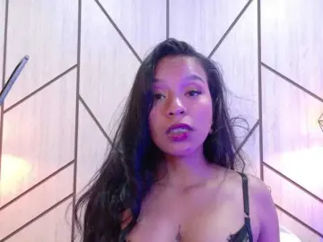 Miaa-Collins  live sex cam