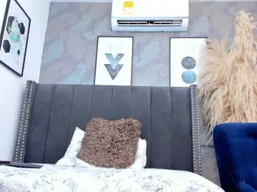 Milf-loven  live sex cam