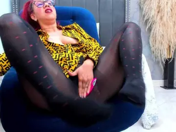 Milf-loven  live sex cam