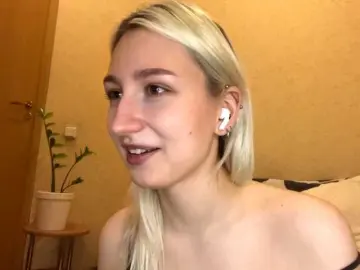 NorikoFalis  live sex cam