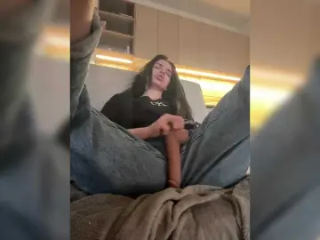 NotBellucci  live sex cam