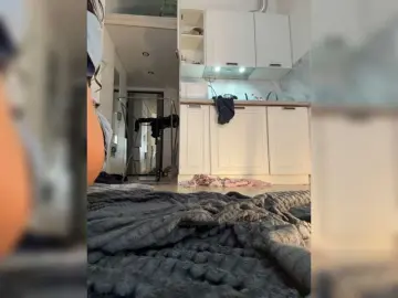 NotBellucci  live sex cam