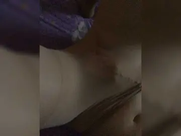 PeachBitchesss  live sex cam