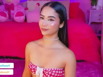 RachelTooms  live sex cam