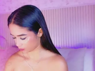 RachelTooms  live sex cam