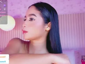 RachelTooms  live sex cam