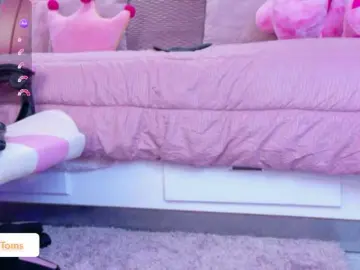 RachelTooms  live sex cam