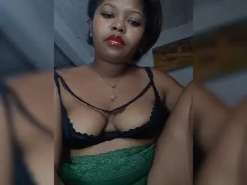 Sexygirlbiz  live sex cam