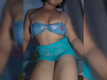 Sexygirlbiz  live sex cam