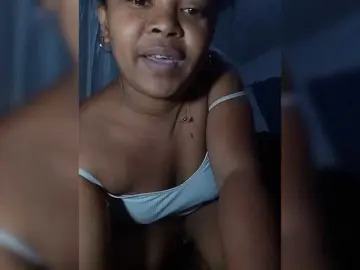 Sexygirlbiz  live sex cam