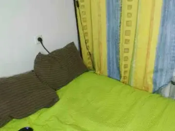 Velvet-Naughty  live sex cam