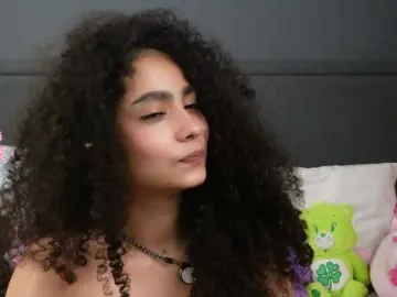 Curlysexi  live sex cam