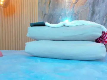 BecaWinn  live sex cam