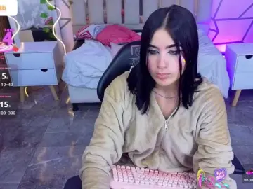 CASSE-TAY  live sex cam