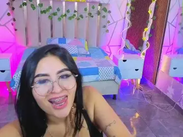 CASSE-TAY  live sex cam