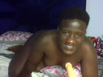 Freakygyal  live sex cam