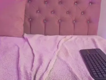 MAHYRA-TAY  live sex cam