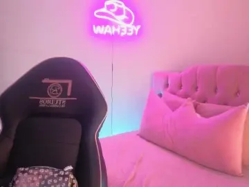 MAHYRA-TAY  live sex cam