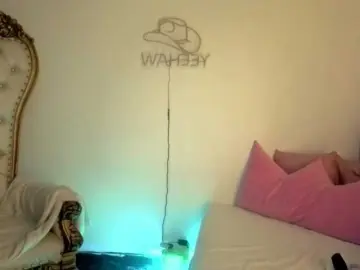MAHYRA-TAY  live sex cam