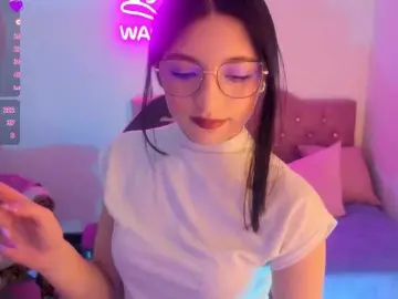 MAHYRA-TAY  live sex cam