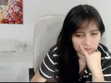 Tiffany-69  live sex cam