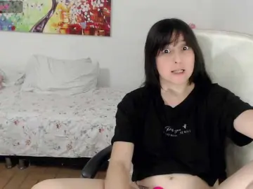 Tiffany-69  live sex cam
