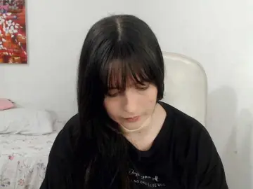 Tiffany-69  live sex cam