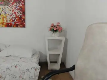 Tiffany-69  live sex cam