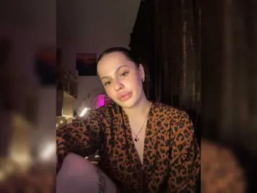 12-Lovely-girl-12  live sex cam