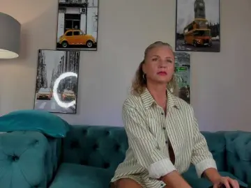 AlennaLust  live sex cam