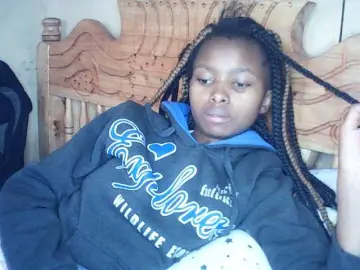 Cutiemary12  live sex cam