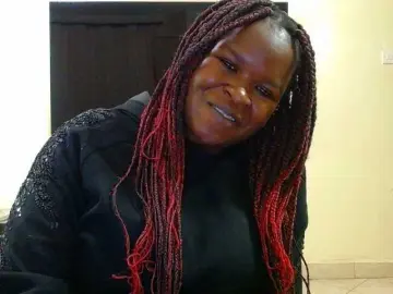 Dalia70  live sex cam